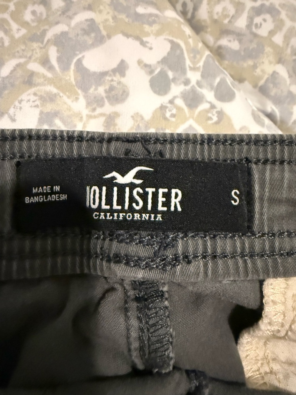 Hollister Men’s 9” Inseam Drawstring Shorts Size Small Grey Jogger Chino Casual - Picture 4 of 4